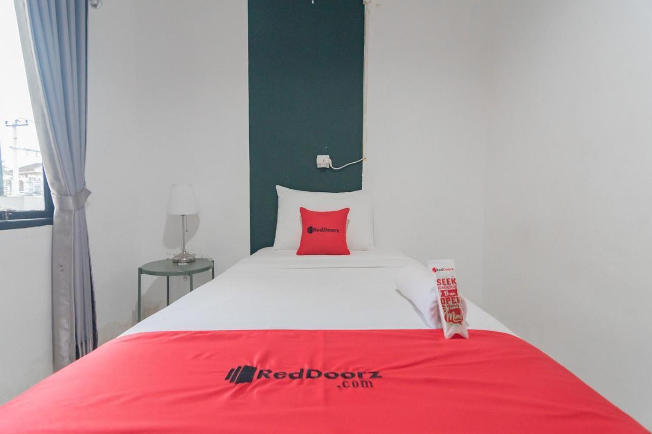 Reddoorz At Sani Guest House Balikpapan Dış mekan fotoğraf